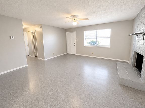 3rd image of 507 Thelma Dr #A