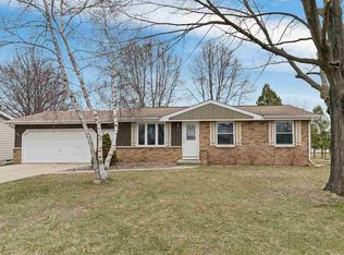 913 Memory Ave, Green Bay, WI 54301