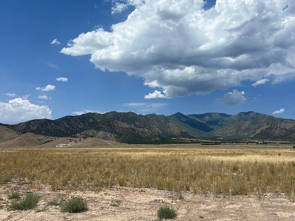 2nd image of 2609 N Weekly Rd