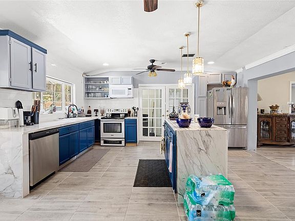 5th image of 7033 Tallowtree Ln