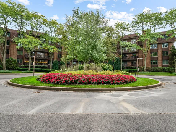 1175 Lake Cook Rd APT 406, Northbrook, IL 60062