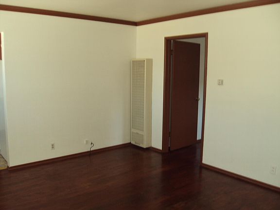 4th image of 58 Eastwood Ct