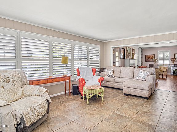 3rd image of 102 Palmora Blvd