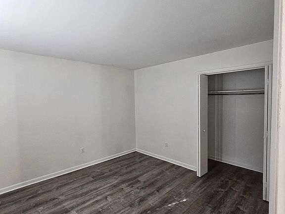 5th image of 1232 N Main St #6