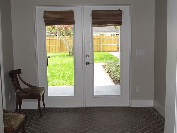 5th image of 736 W Winter Park St