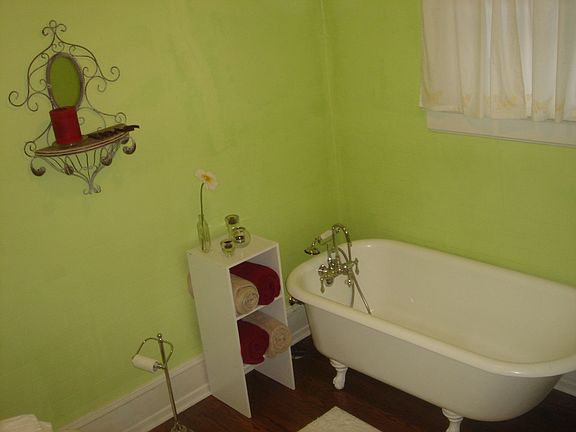 Original cast iron tub restored!