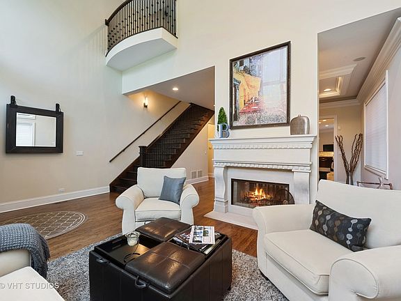 4th image of 1111 W Wrightwood Ave #2