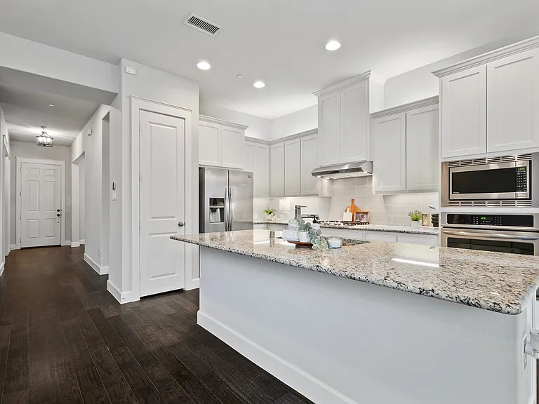 8063 Canal St — Photo 20