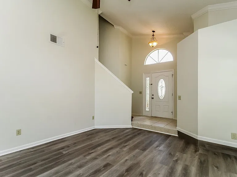 1412 Oberlin Ter — Photo 4