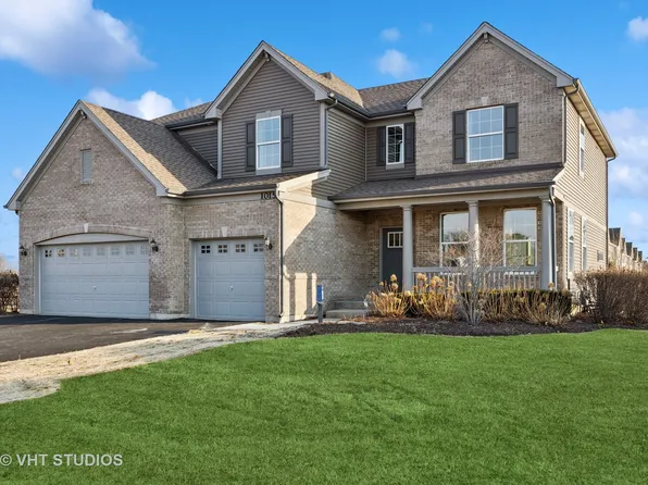 1020 Mayhaw Dr, Crystal Lake, IL 60012