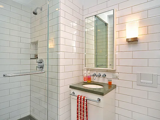 Sold by Sotheby's International Realty | media 13