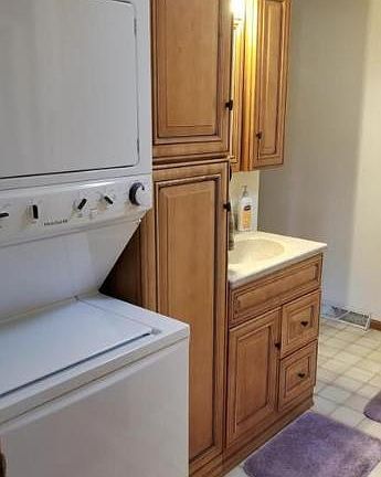 4th image of 1607 River Dr #A
