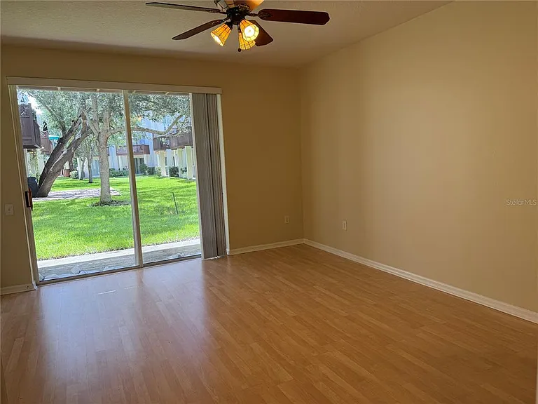 3146 Bayshore Oaks Dr — Photo 3
