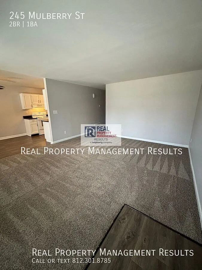 Bright Downtown Apartment with In-Unit Laundry — Photo 3