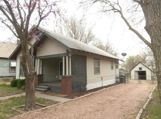423 E 8th St, Newton, KS 67114