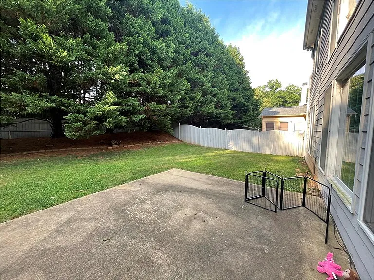 624 Maple Grove Way — Photo 23