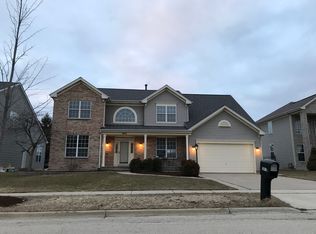 1890 Broadsmore Dr, Algonquin, IL 60102