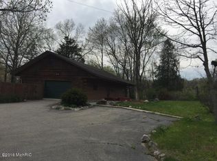 10601 Keller Rd, Delton, MI 49046