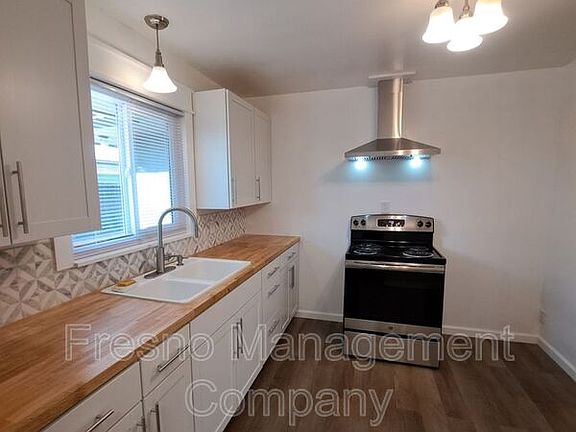5th image of 3444 E Clinton Ave