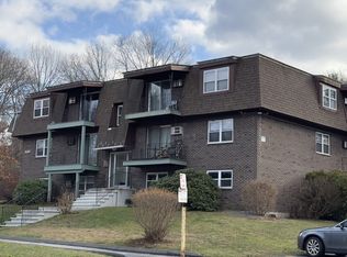 668 Robbins Ave APT 2, Dracut, MA 01826