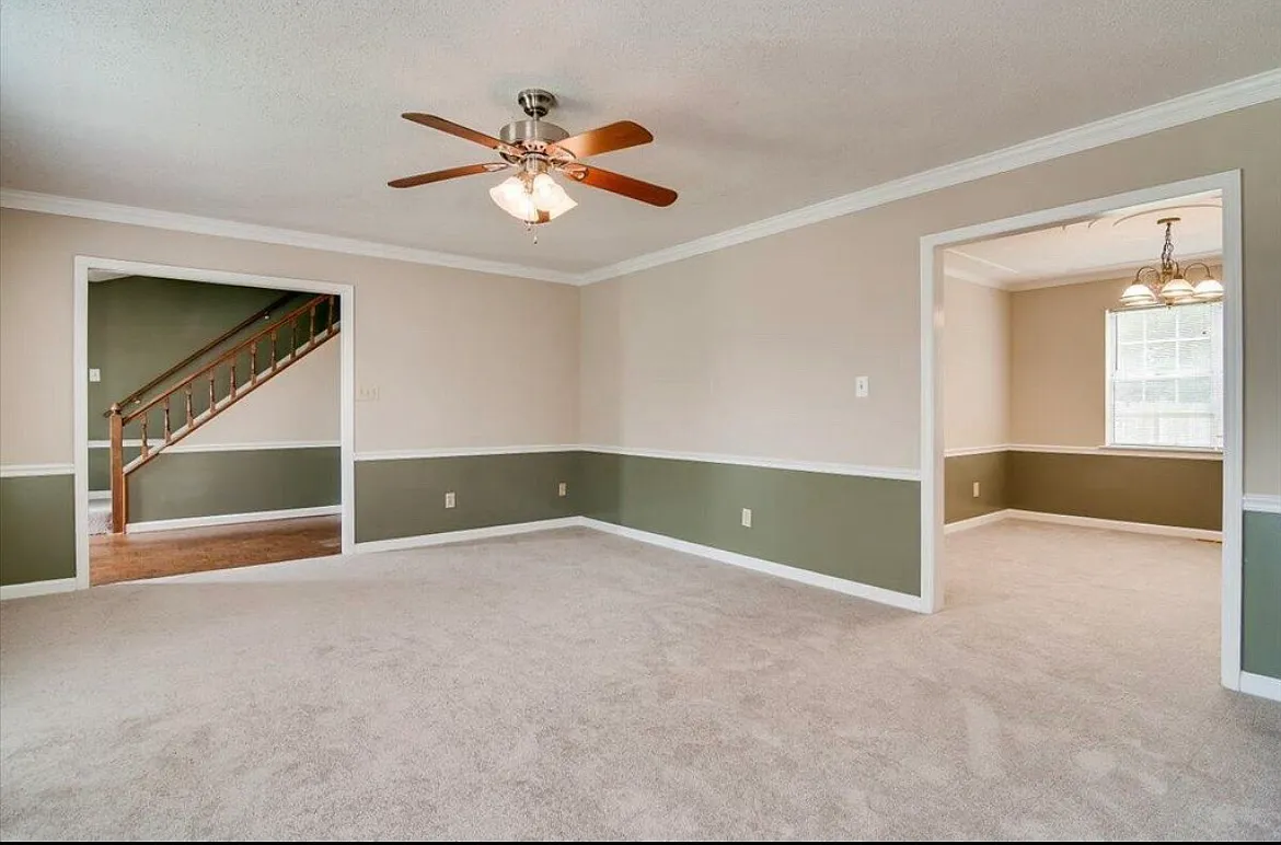 4 bed, 2.5 bath, 1966 sqft, $2,000 — Photo 4