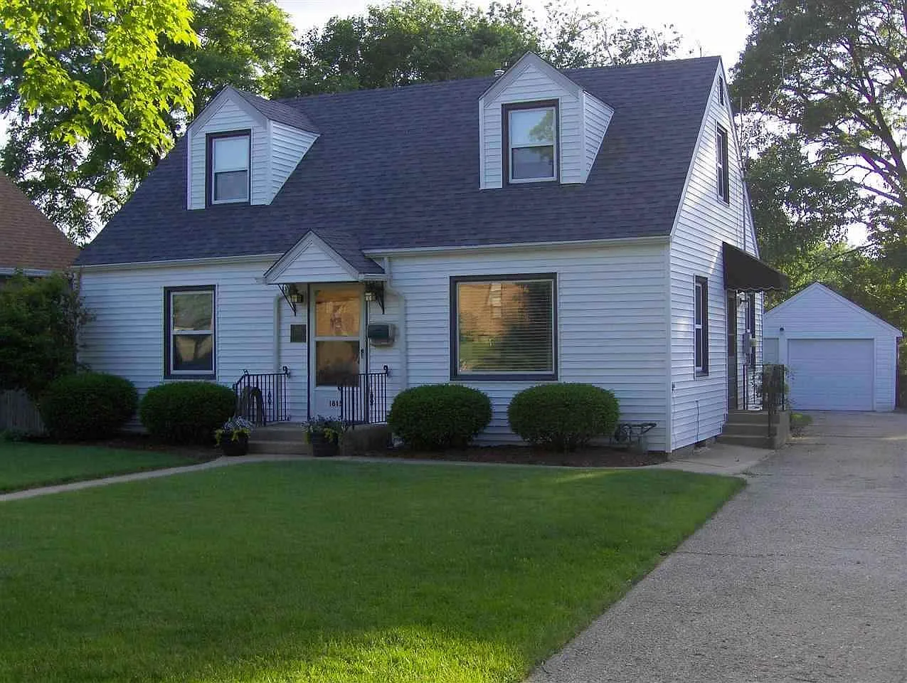 1615 25th St photo 1
