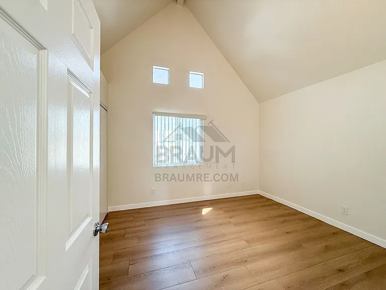 14249 FRIAR — Photo 26