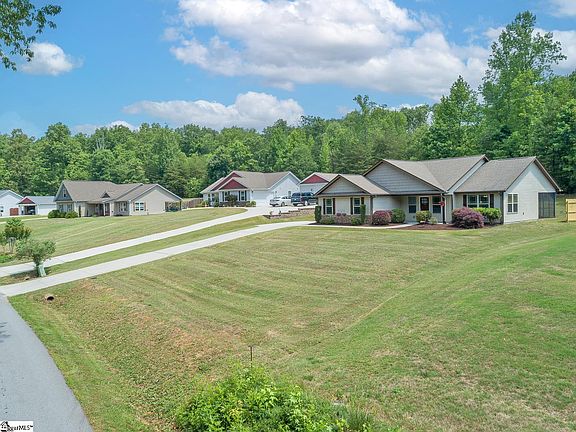 2nd image of 452 Bowers Rd