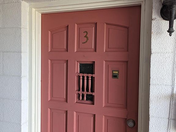 2nd image of 6223 Gateway Ave APT 3