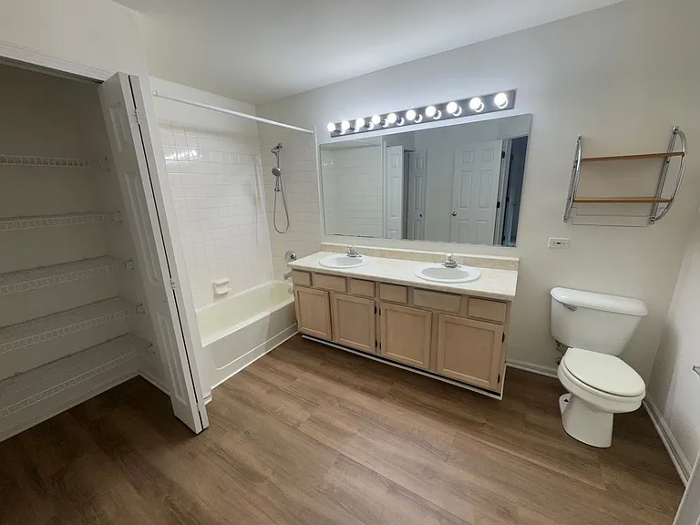 234 Birmingham Ct #234 — Photo 10