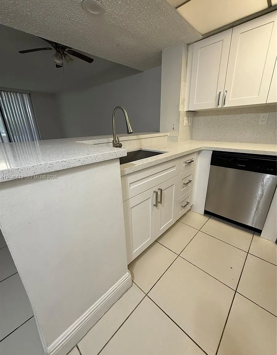 8255 SW 152nd Ave — Photo 1