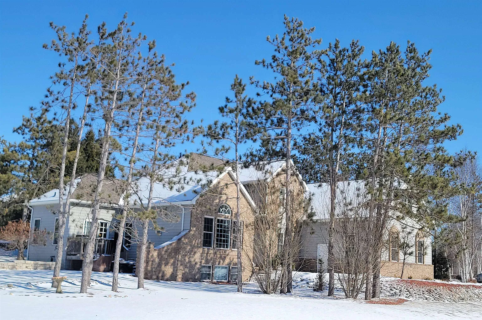 421 S Pine Grove Ln photo 1
