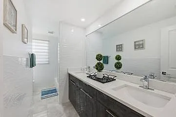4644 Bay Crest Dr — Photo 18