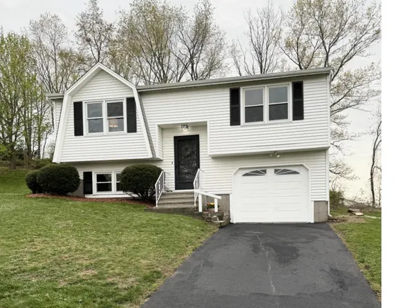 145 Meetinghouse Ridge, Meriden, CT 06450