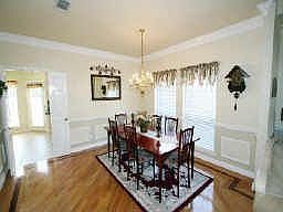 3rd image of 919 Ashland Ct