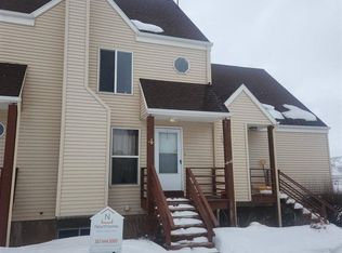 99 Colonial Ave APT 4, Evanston, WY 82930