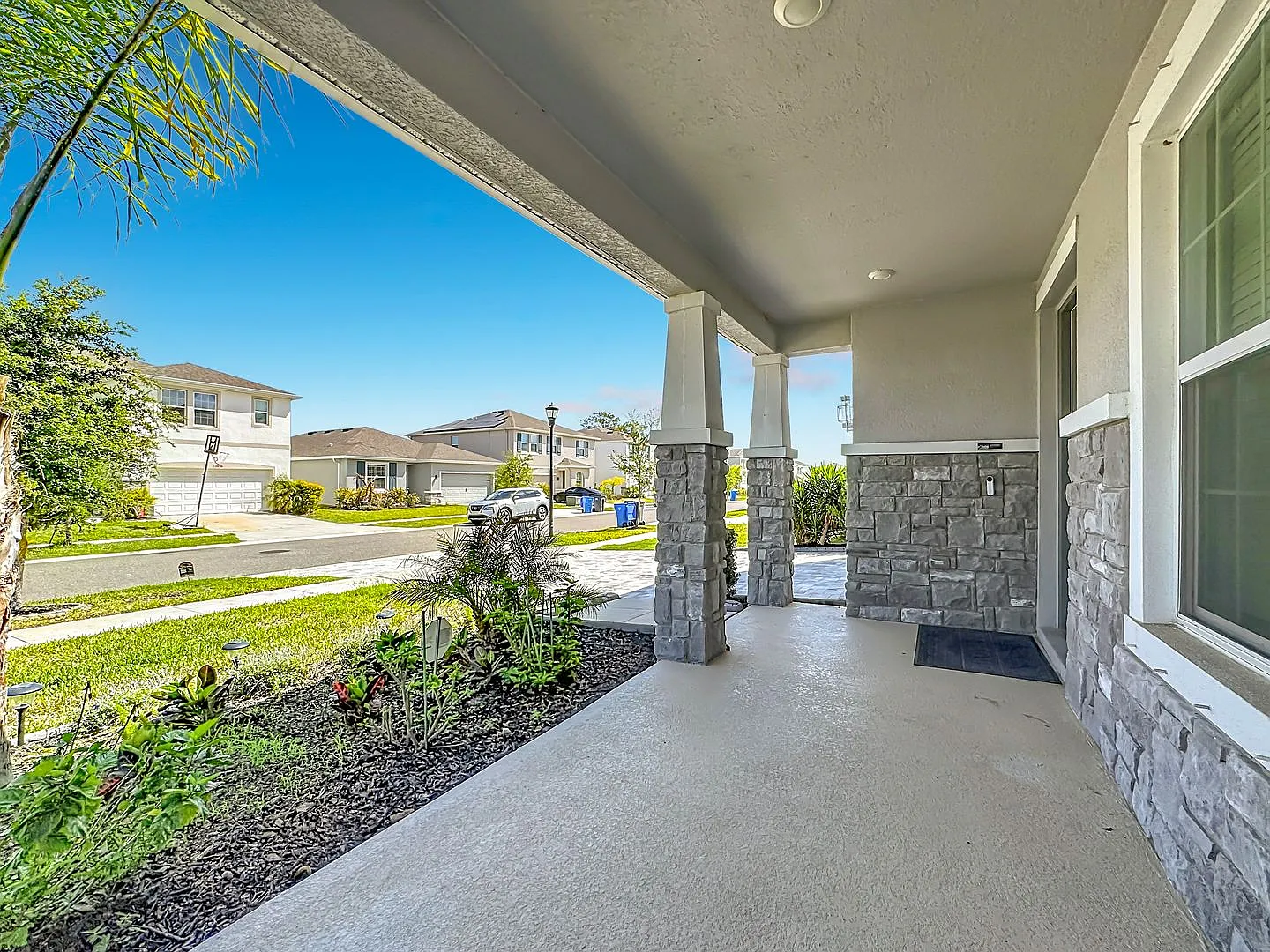 Riverview Home — Photo 2