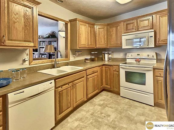 5th image of 9124 Chalk Hill Dr