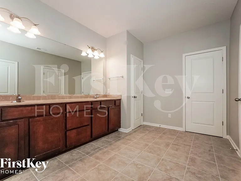5821 Birtz Rd — Photo 11