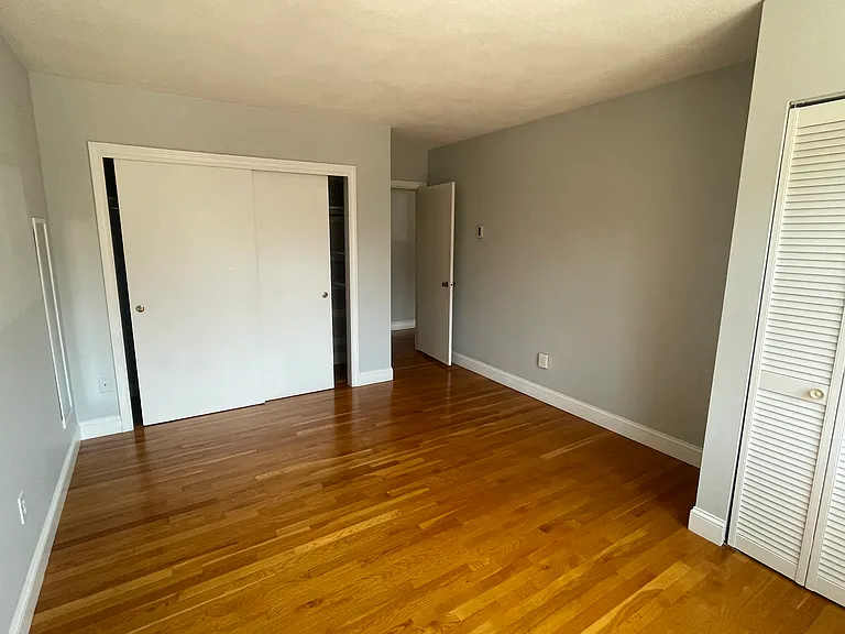 530 Vfw Pkwy #203 — Photo 11