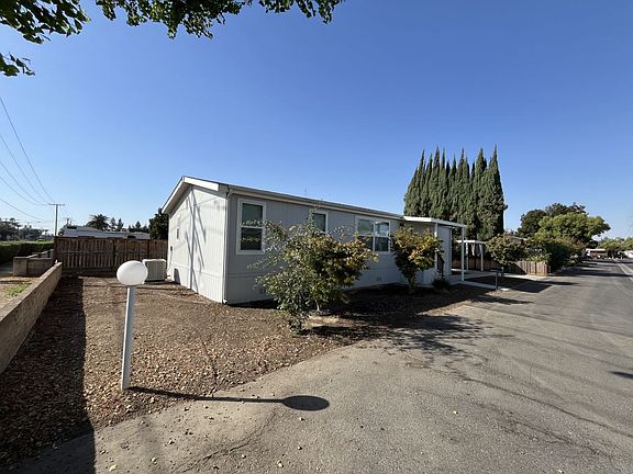 4th image of 415 N Akers Rd #51