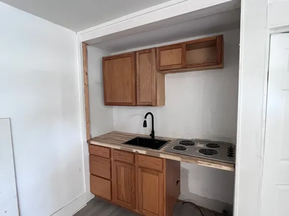 312 Davis Park Rd, Gastonia, NC