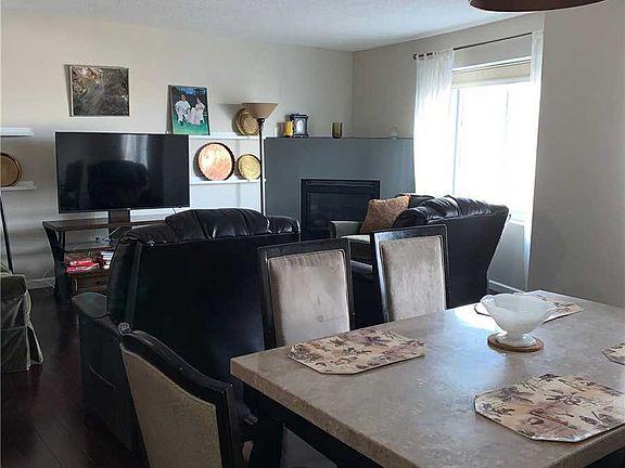 4th image of 242 Maple Ave APT 413