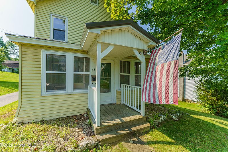 4th image of 53 Parsons Avenue