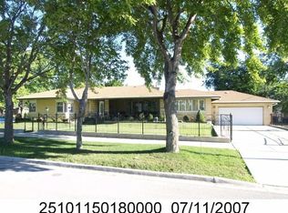 200 E 98th St, Chicago, IL 60628