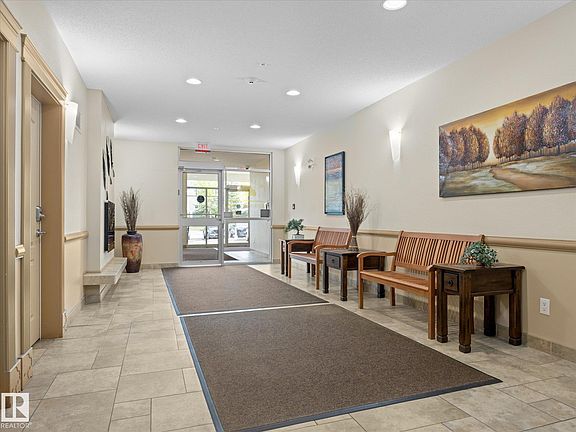 4th image of 273 Charlotte Way #217