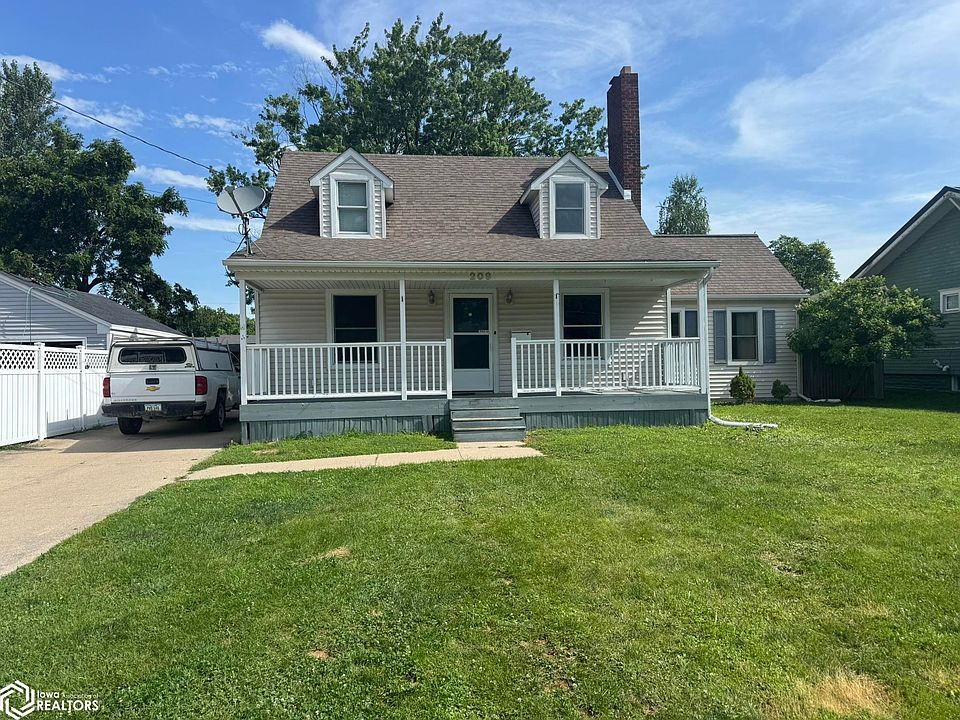 1st image of 209 W Golf Ave