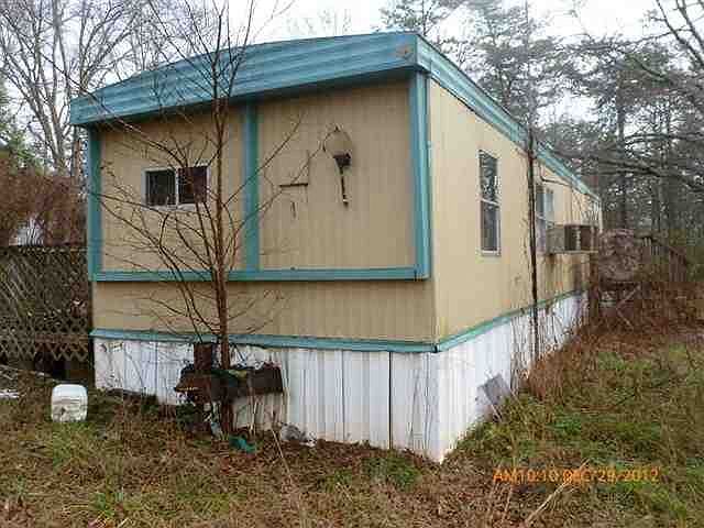 2nd image of 324 Wayside Cir