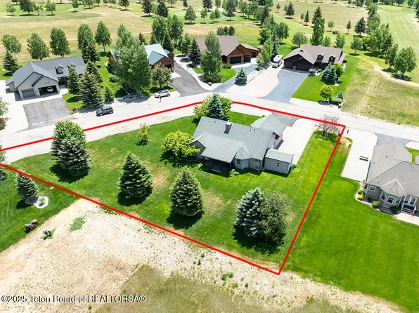 186 Fairway Ave, Thayne, WY 83127