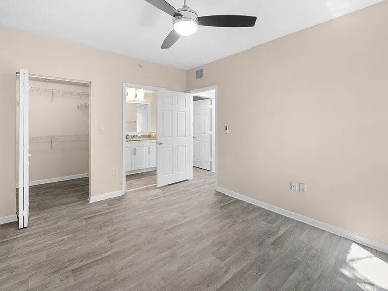 Ibis Reserve Apartments — Photo 6